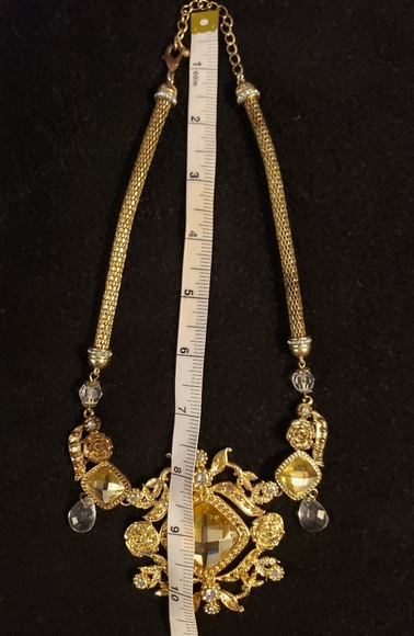 Vinrage Necklace - Picture 7 of 10